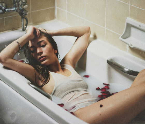 БІЛІ, РОЖЕВІ, КОРИЧНЕВІ ВИДІЛЕННЯ ПІСЛЯ МІСЯЧНИХ: НОРМА ЧИ ПАТОЛОГІЯ