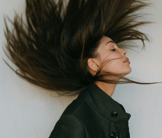 ПРИЧИНИ ВИПАДІННЯ ВОЛОССЯ ТА МЕТОДИ ЛІКУВАННЯ