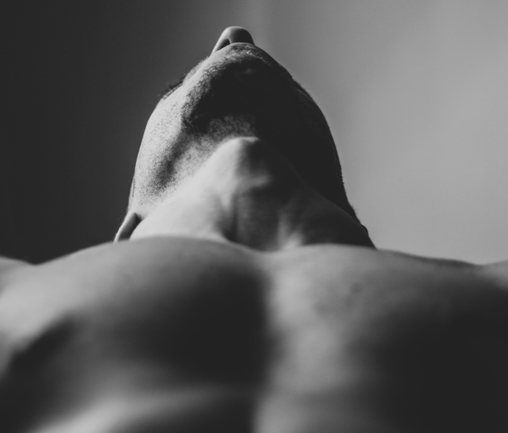 БІЛЬ У МОШОНЦІ ТА ЯЄЧКАХ У ЧОЛОВІКІВ